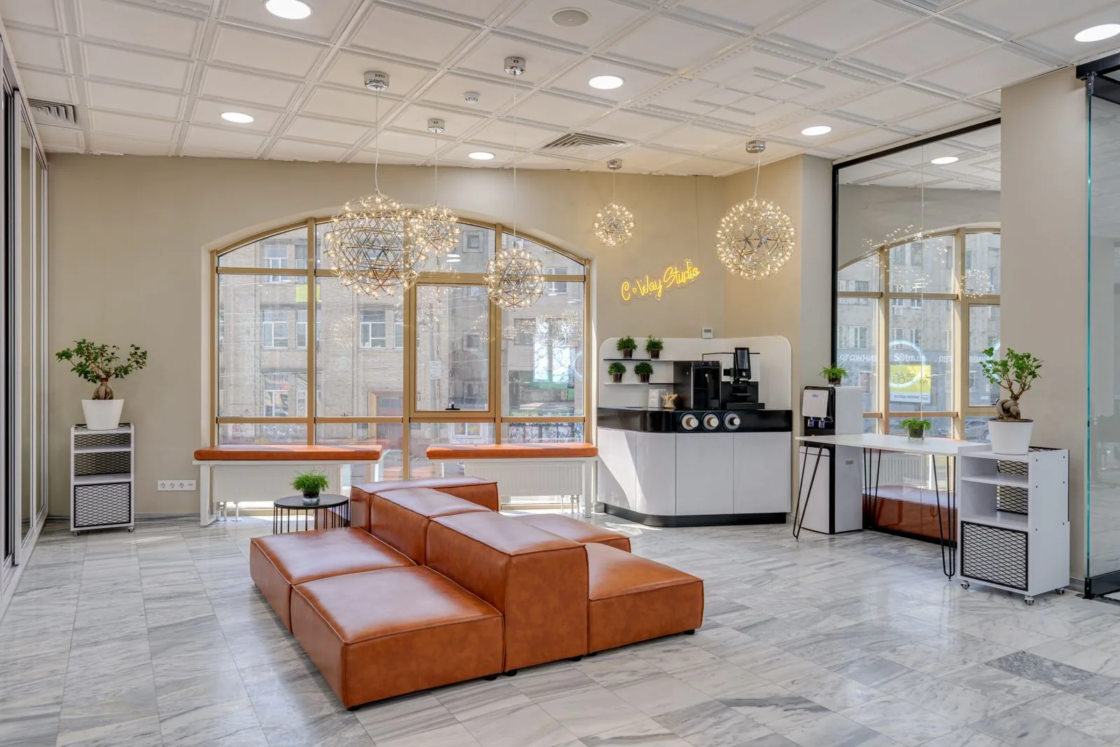 Reception & lobby